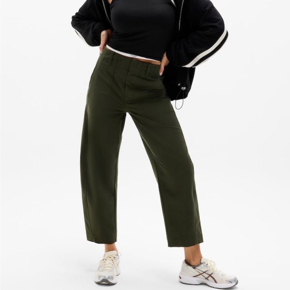 Athleta Women’s barrel pants aspen olive